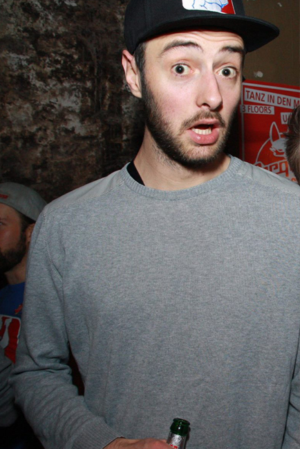 #003 Felix